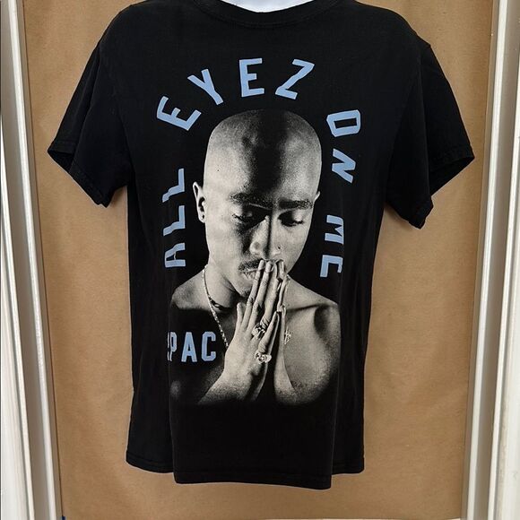 Bravado Tops - Black Graphic T-Shirt